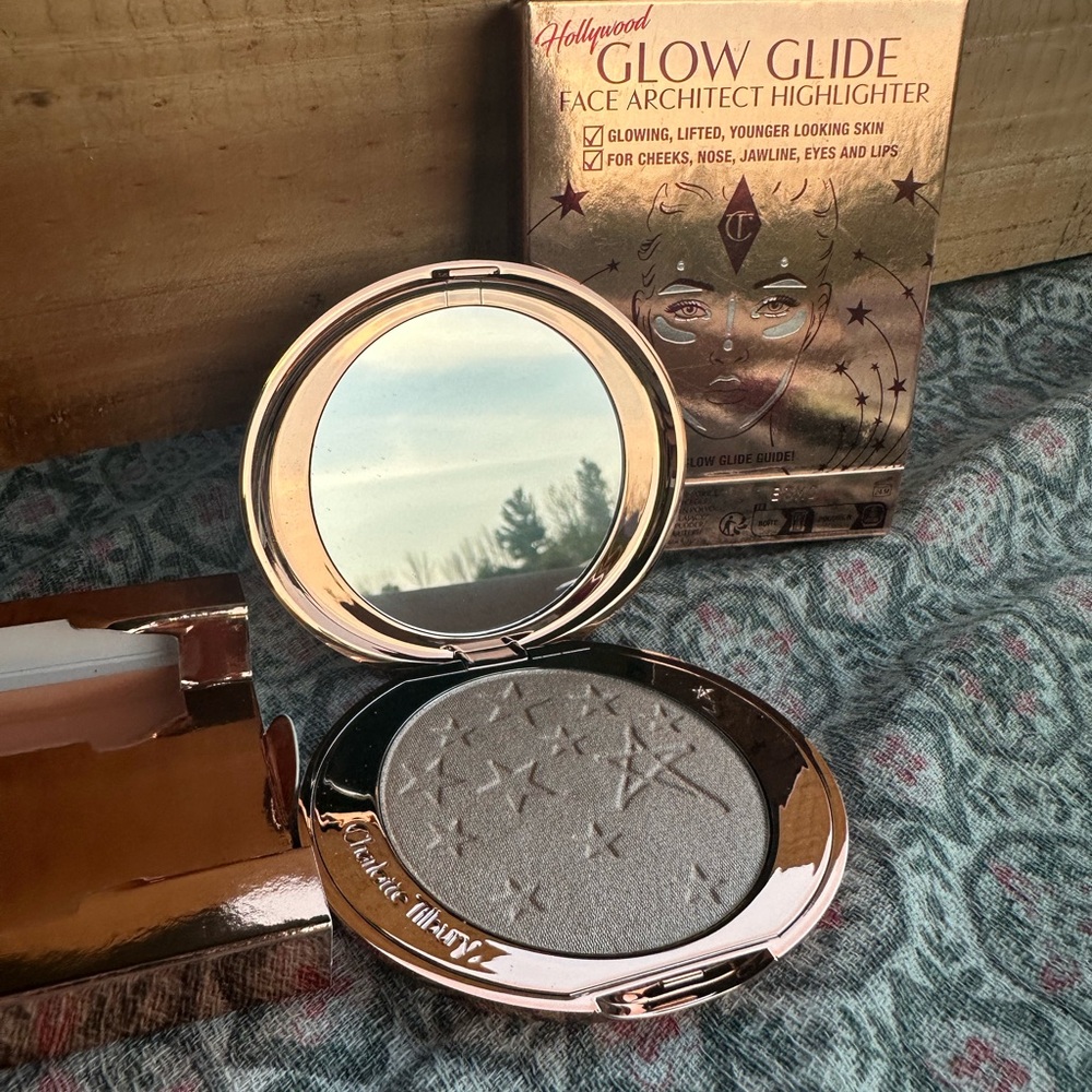 Charlotte Tilbury Moonlit Glow Highlighter